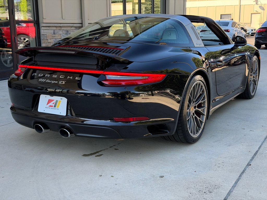Used 2018 Porsche 911 Targa 4S AWD/4WD image 8