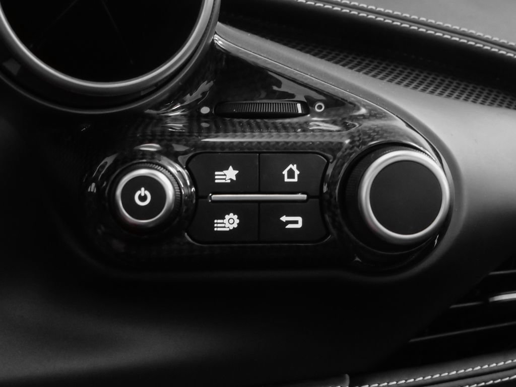 Certified 2021 Ferrari F8 Tributo RWD image 64