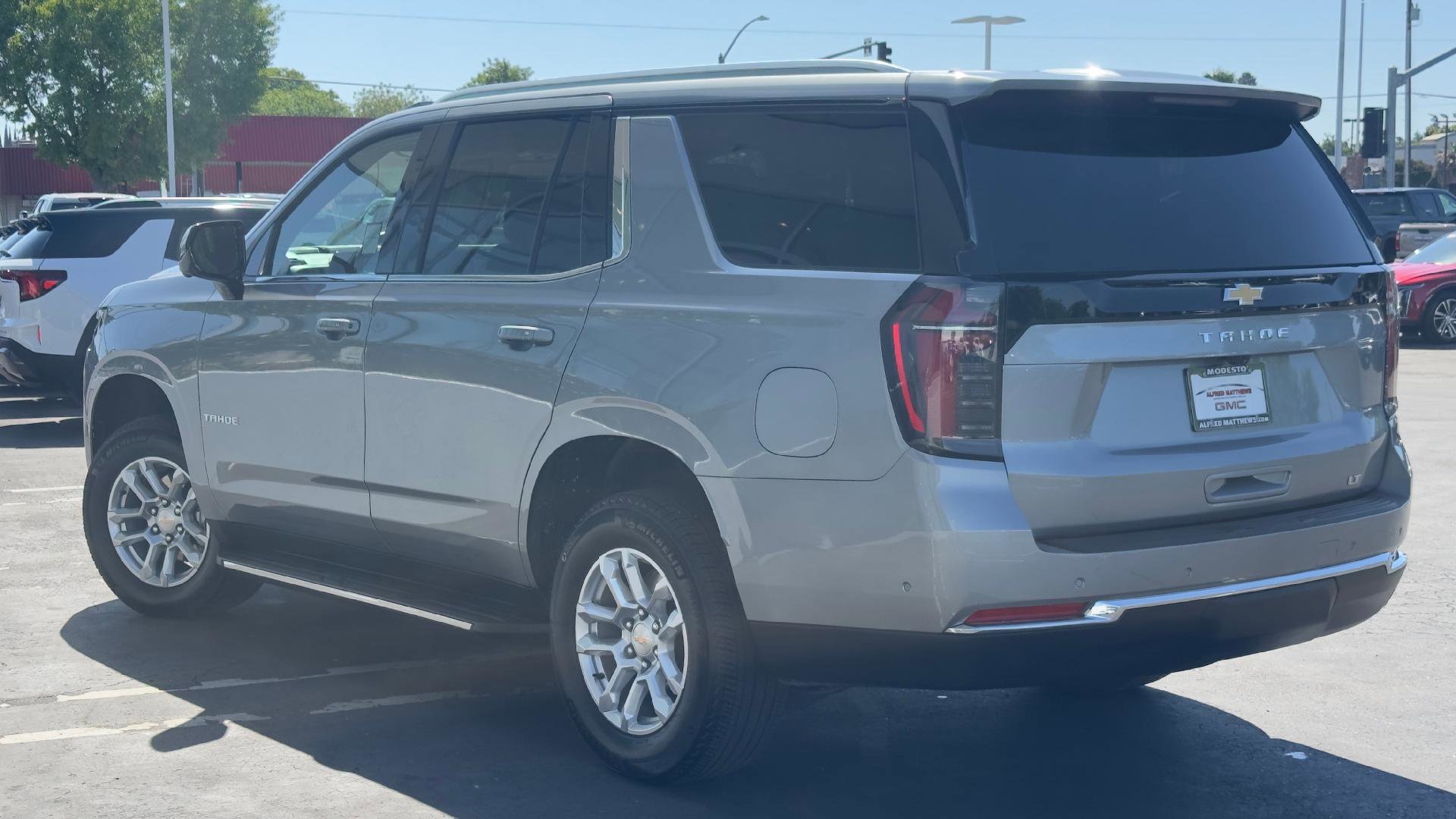 Used 2025 Chevrolet Tahoe LT AWD/4WD image 7