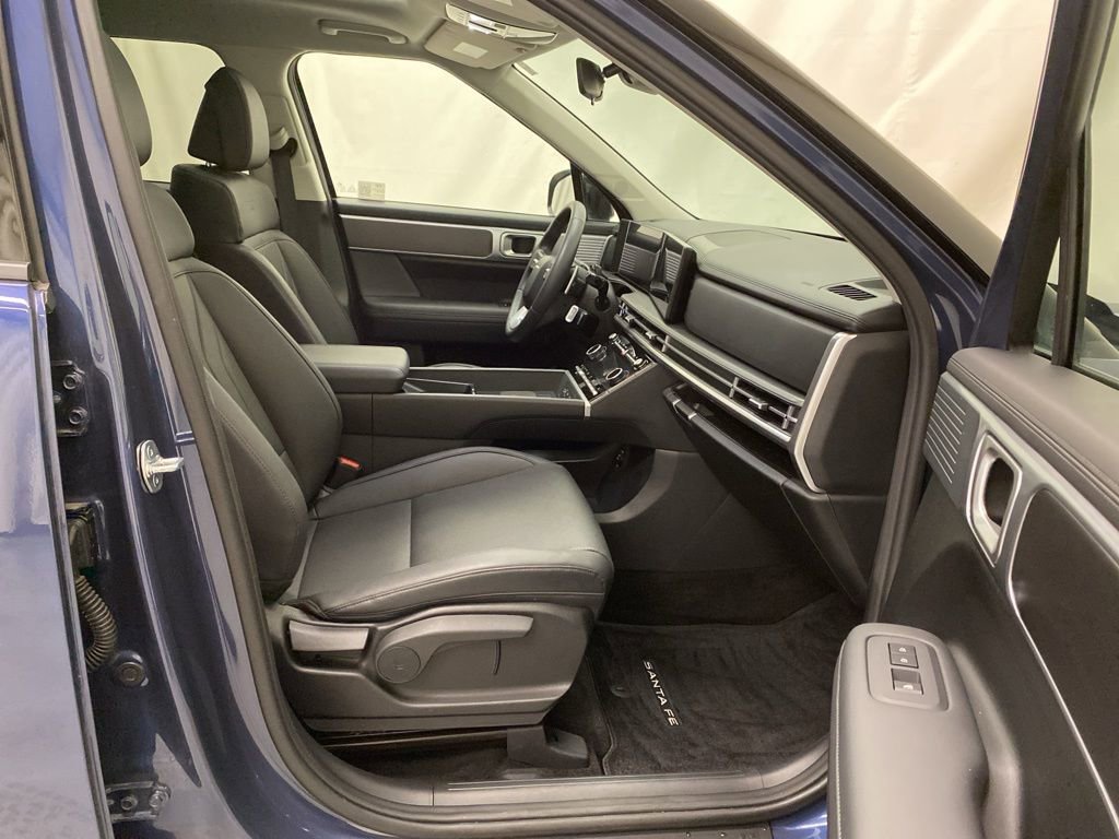 Used 2025 Hyundai Santa Fe XRT image 15