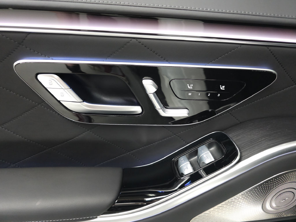 Used 2023 Mercedes-Benz S 580 4MATIC Sedan image 29