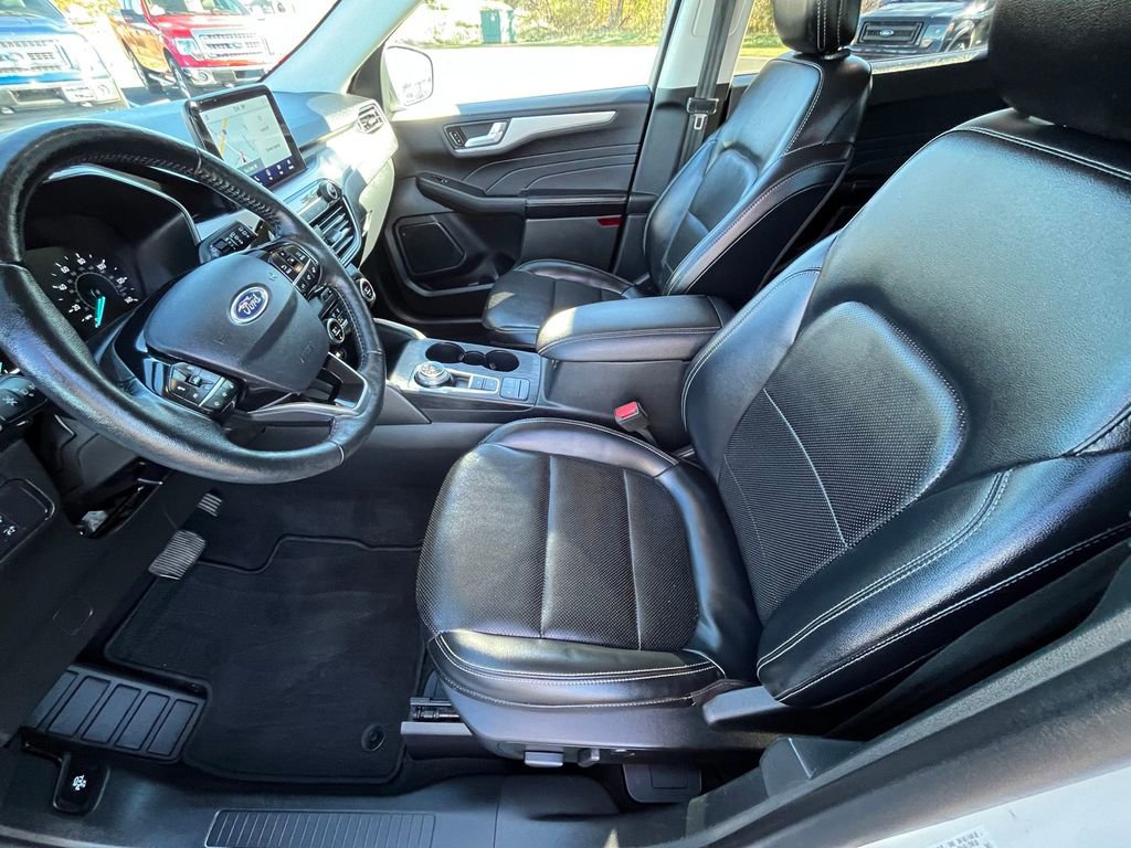 Certified 2021 Ford Escape SEL image 13