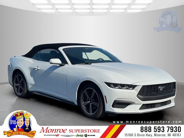 Used 2025 Ford Mustang Premium RWD image 1