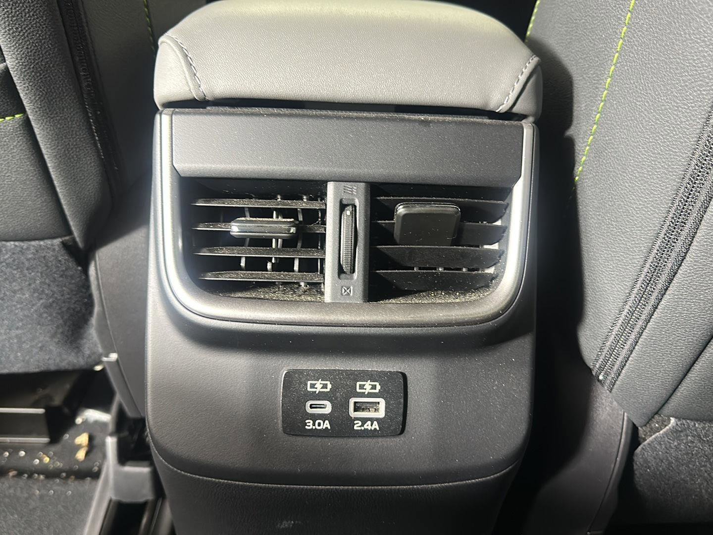 Used 2025 Subaru Outback Onyx Edition image 18