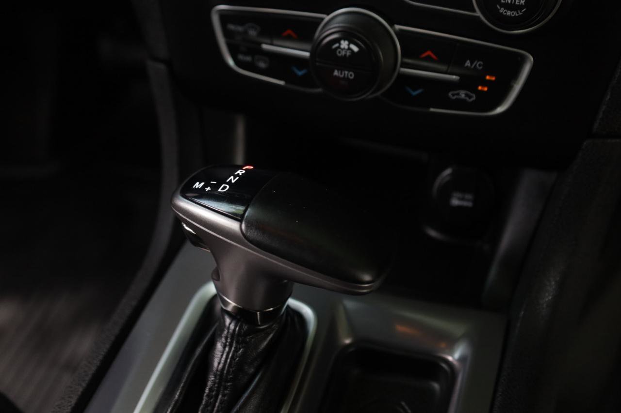 Used 2020 Dodge Charger R/T RWD image 32