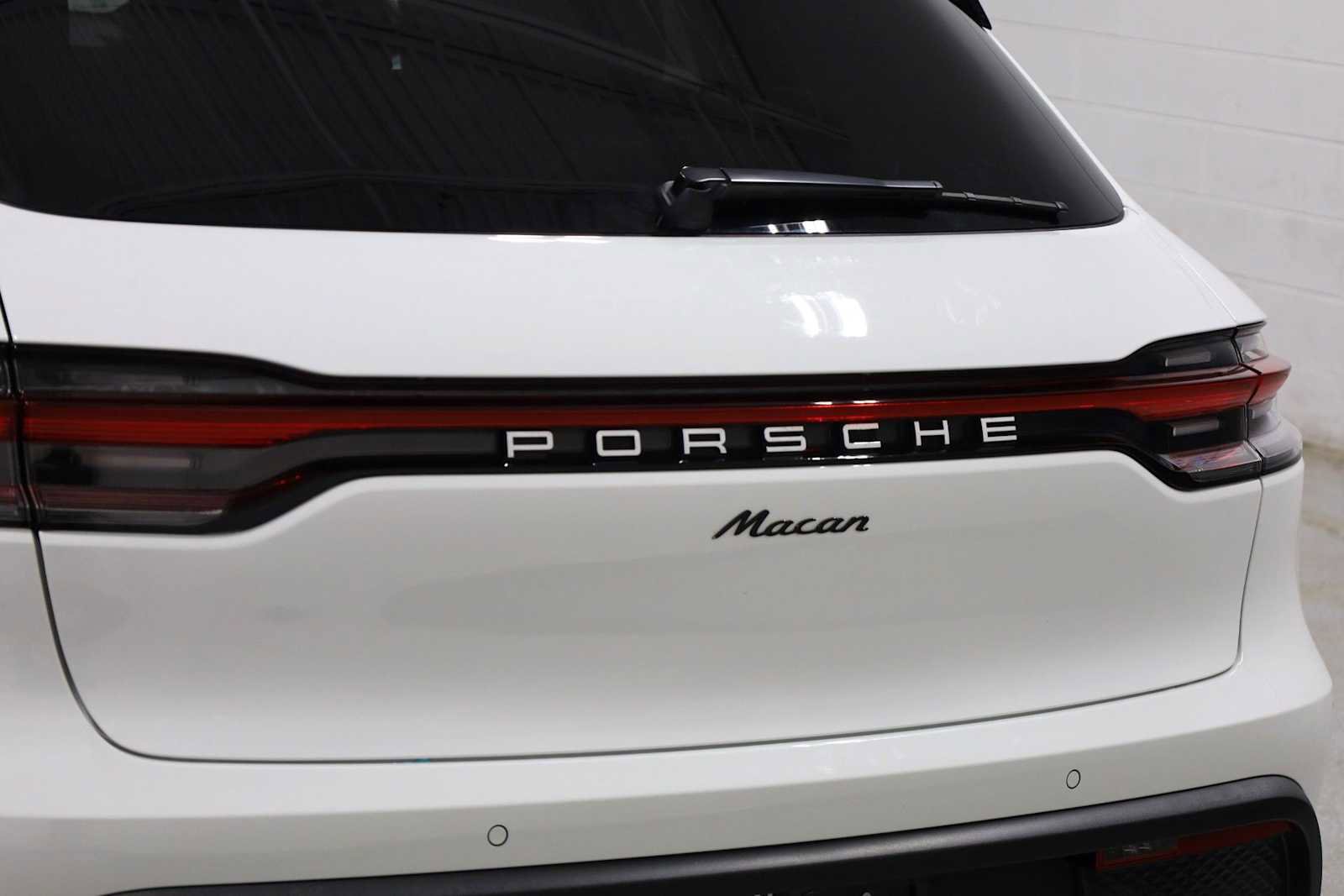 Certified 2026 Porsche Macan image 8