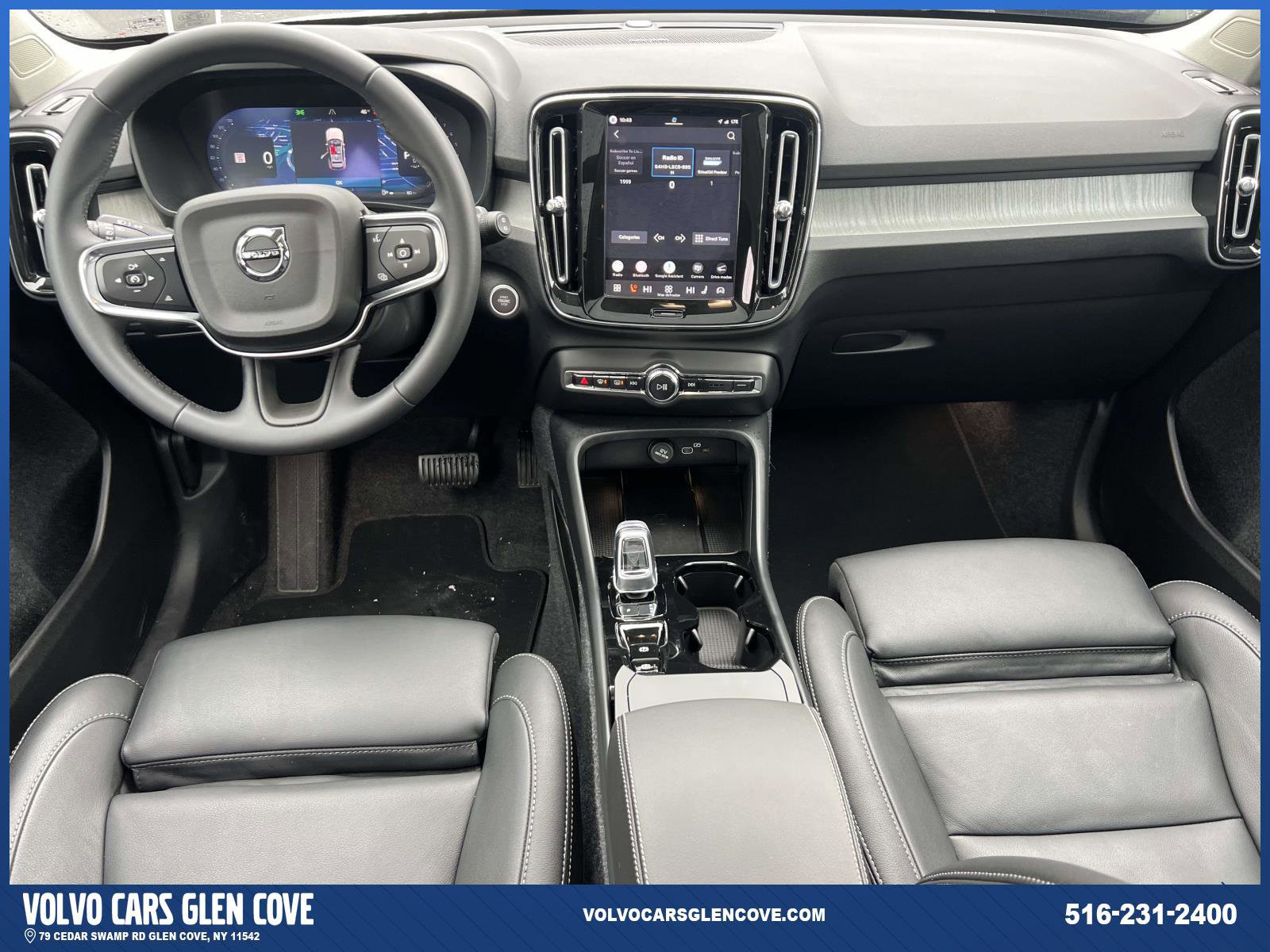 Used 2023 Volvo XC40 B5 Plus w/ Protection Package Premier image 12