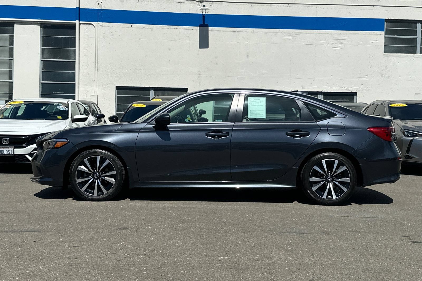 Used 2023 Honda Civic EX image 8
