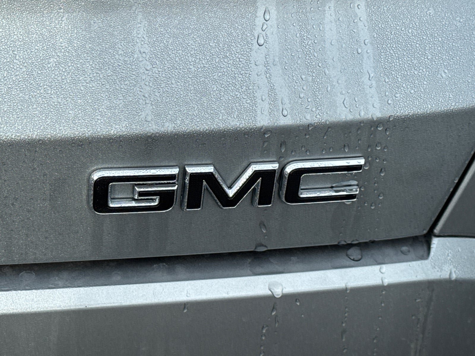 Used 2026 GMC Terrain Denali w/ LPO, Black Badging Package AWD/4WD image 12