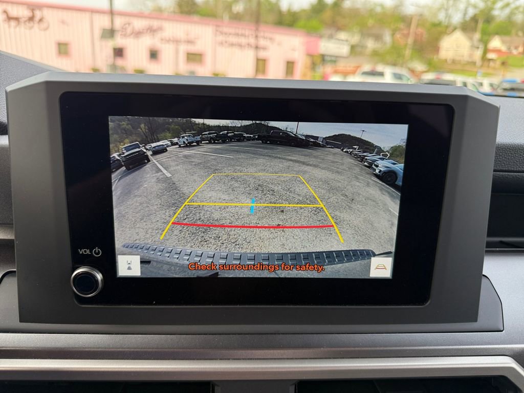 Used 2025 Toyota 4Runner TRD Off-Road image 18