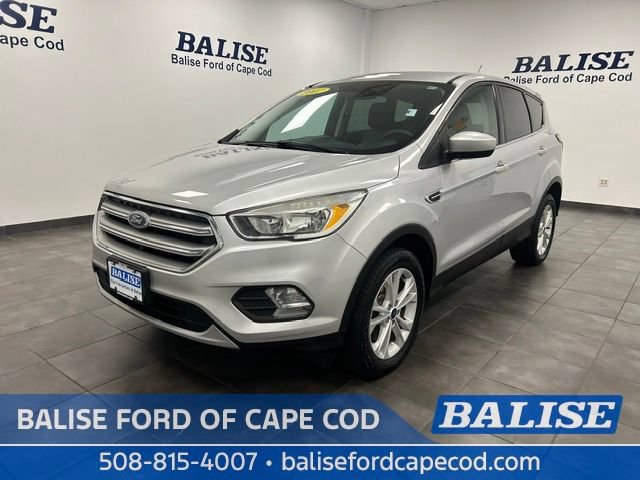 Used 2017 Ford Escape SE AWD/4WD image 3