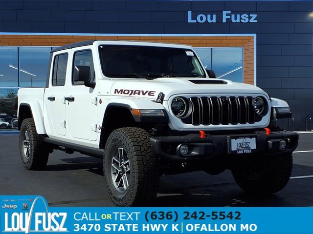 New 2025 Jeep Gladiator Mojave w/ Steel Bumper Group