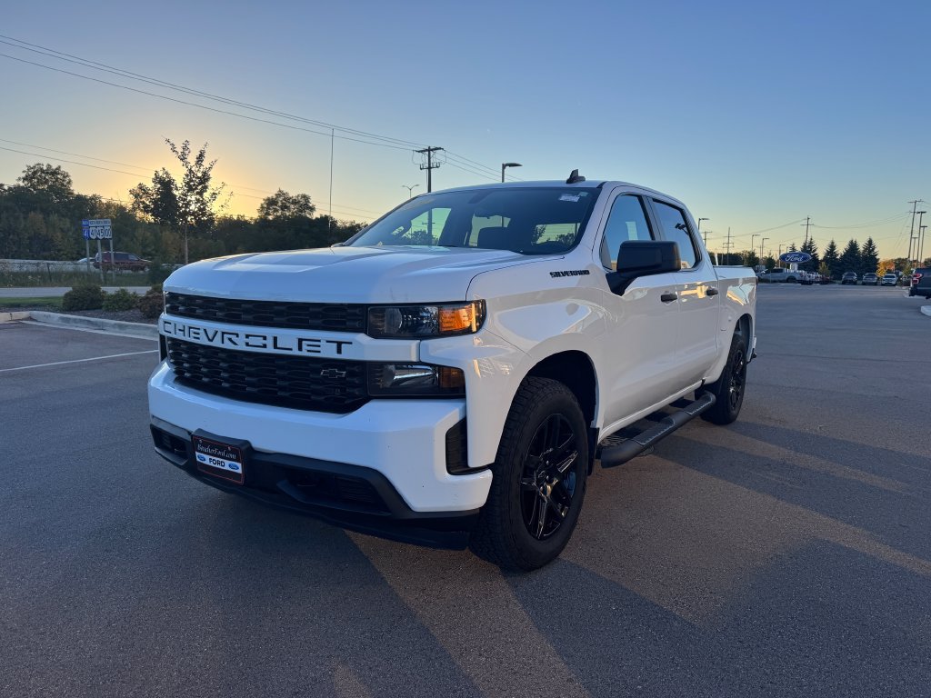 Used 2022 Chevrolet Silverado 1500 Custom w/ Rally Edition AWD/4WD image 2