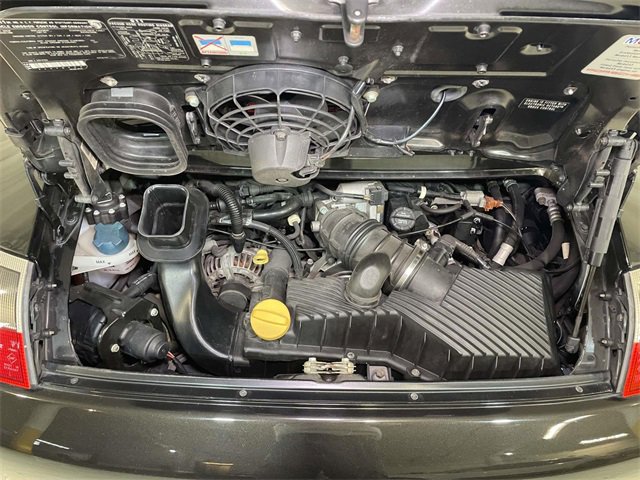 Used 2001 Porsche 911 Carrera 4 image 20