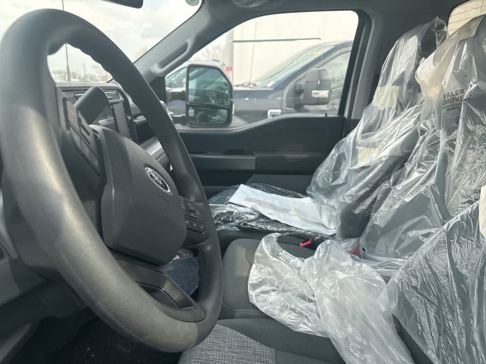 Used 2023 Ford F450 XLT w/ XLT Value Package image 29