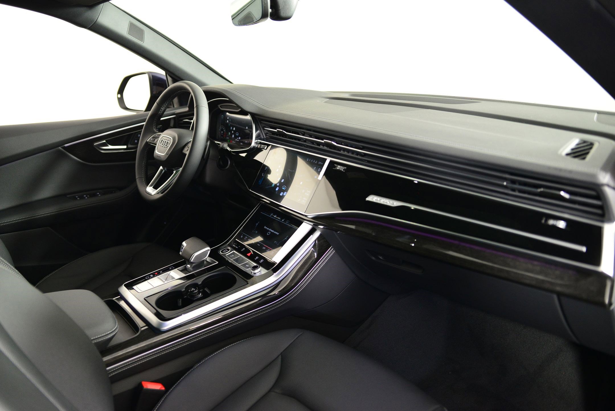 New 2026 Audi Q8 Premium Plus image 18