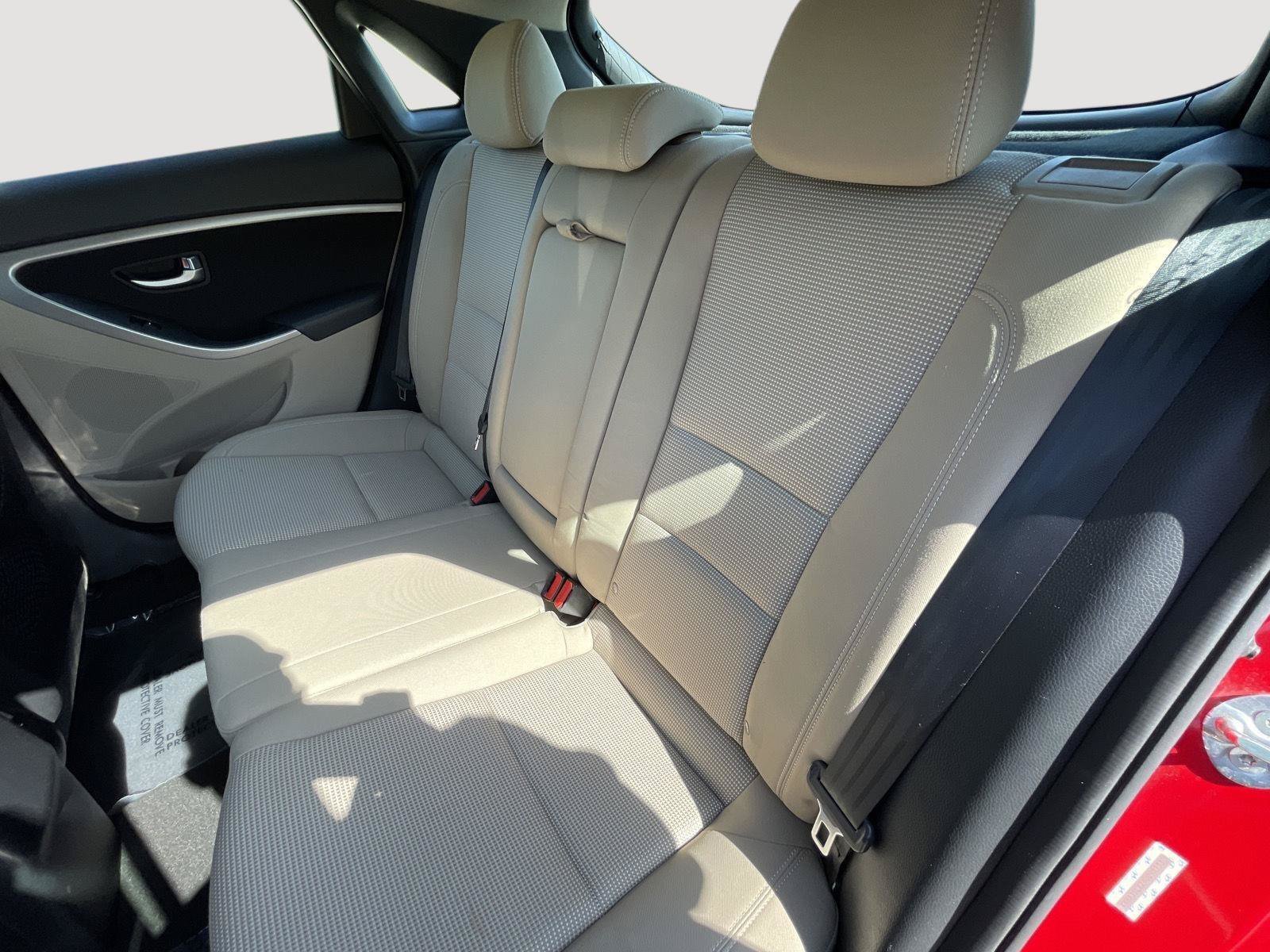 Used 2013 Hyundai Elantra GT w/ Touch & Go Pkg FWD image 5