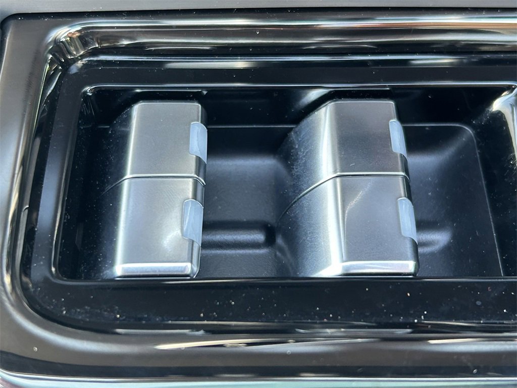 Used 2024 Land Rover Range Rover Sport SE image 28