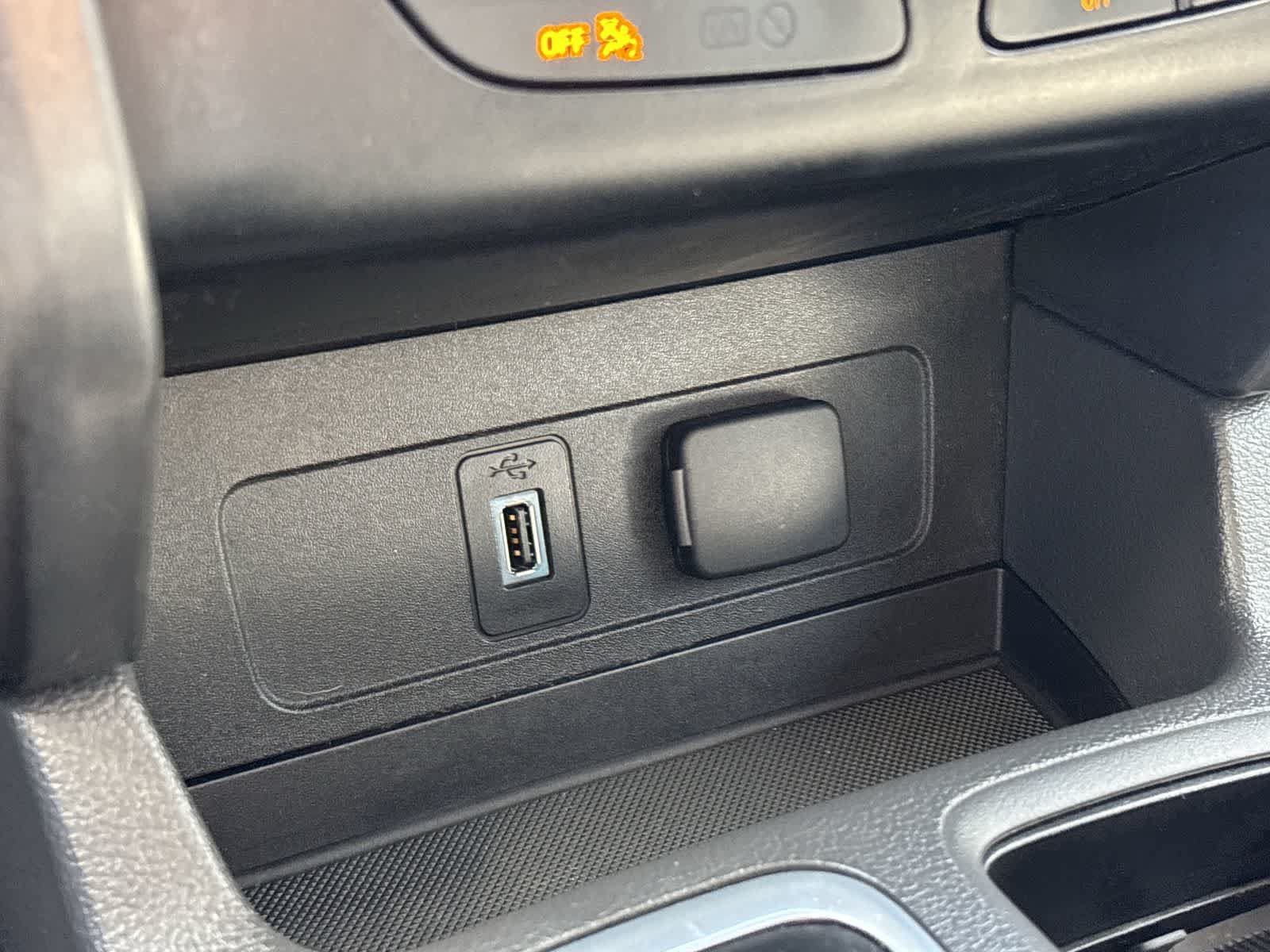 Used 2018 Ford Escape SEL AWD/4WD image 27