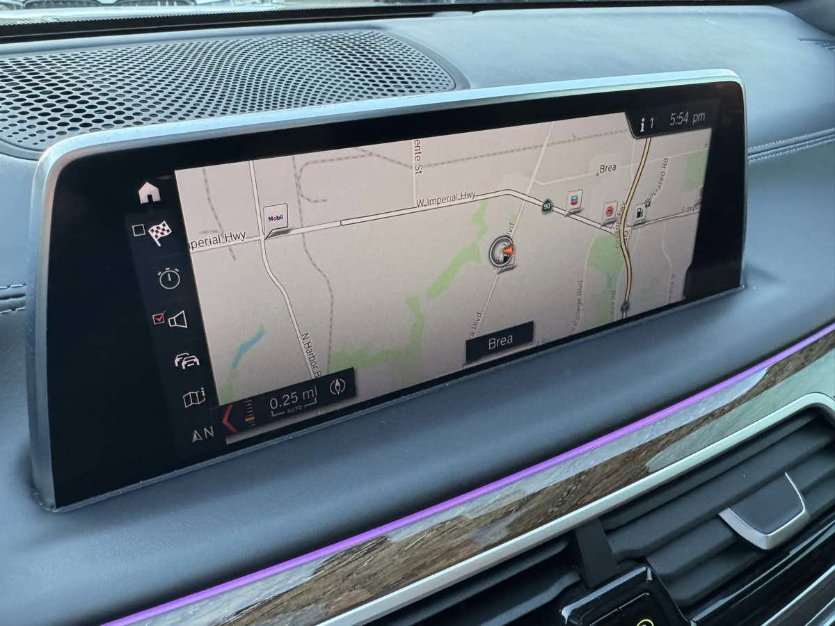 Used 2019 BMW 740i w/ Executive Package image 23