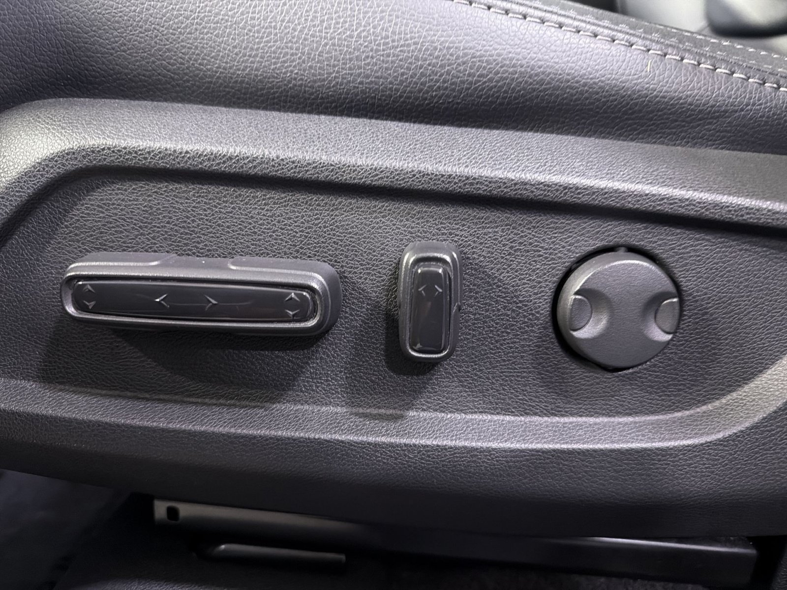 Used 2023 Honda Pilot Touring image 28