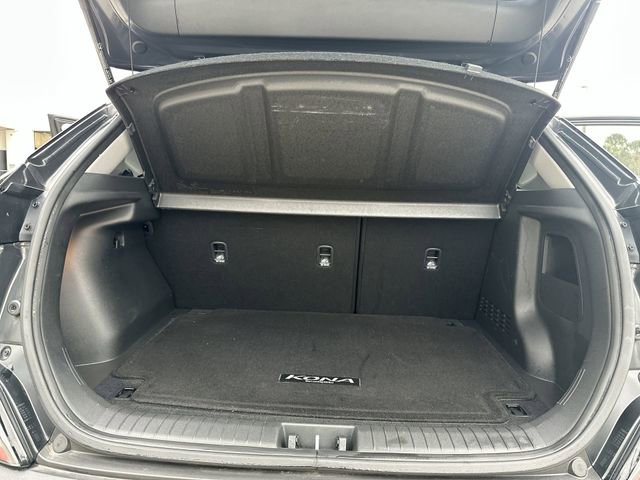 Used 2022 Hyundai Kona SEL image 22