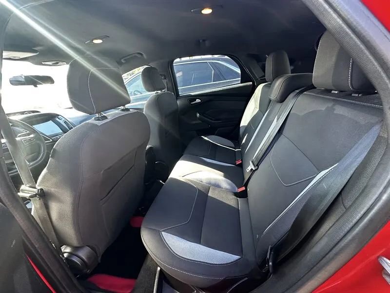 Used 2016 Ford Focus ST FWD image 23