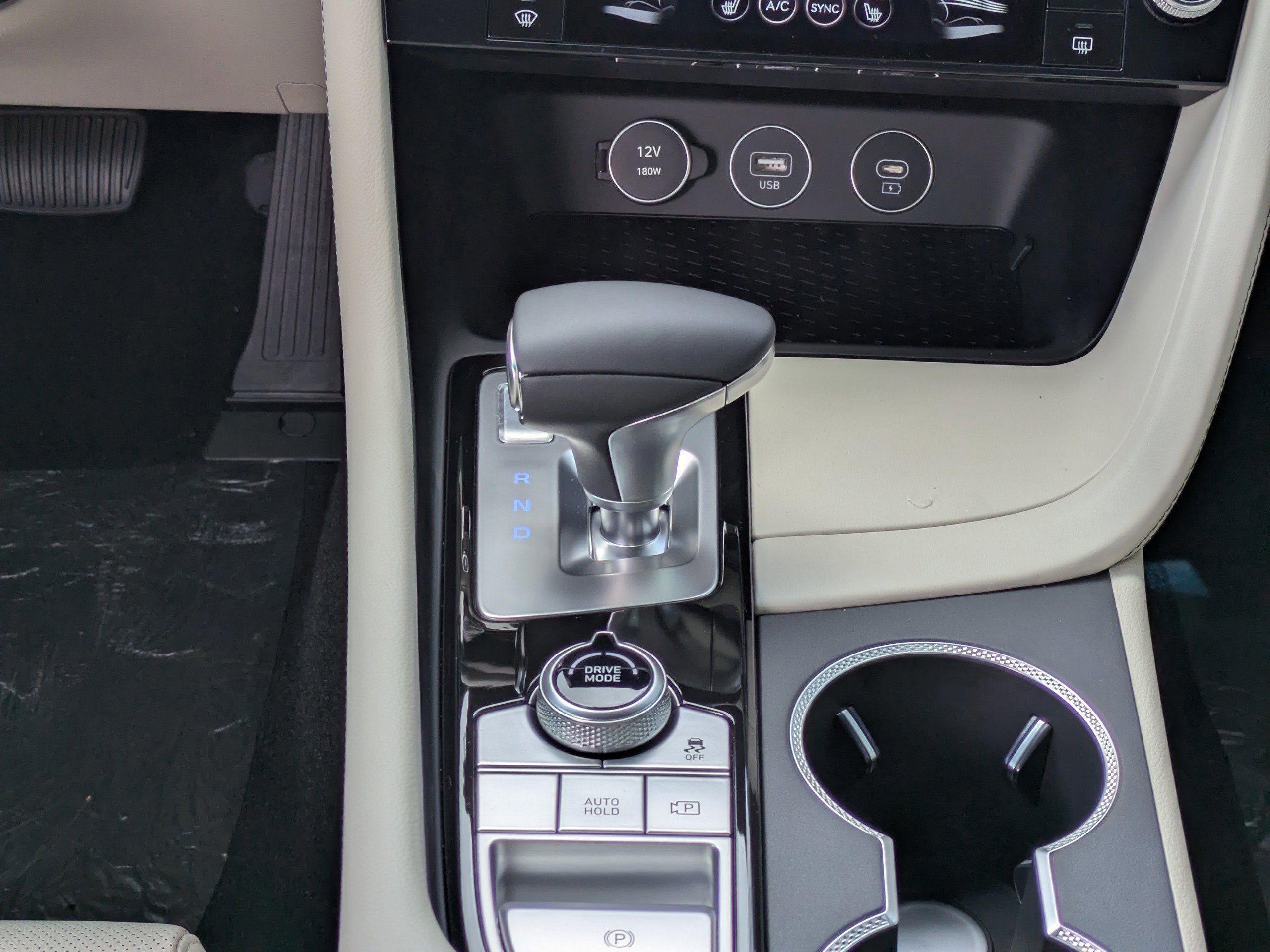 New 2026 Genesis G70 2.5T RWD image 15