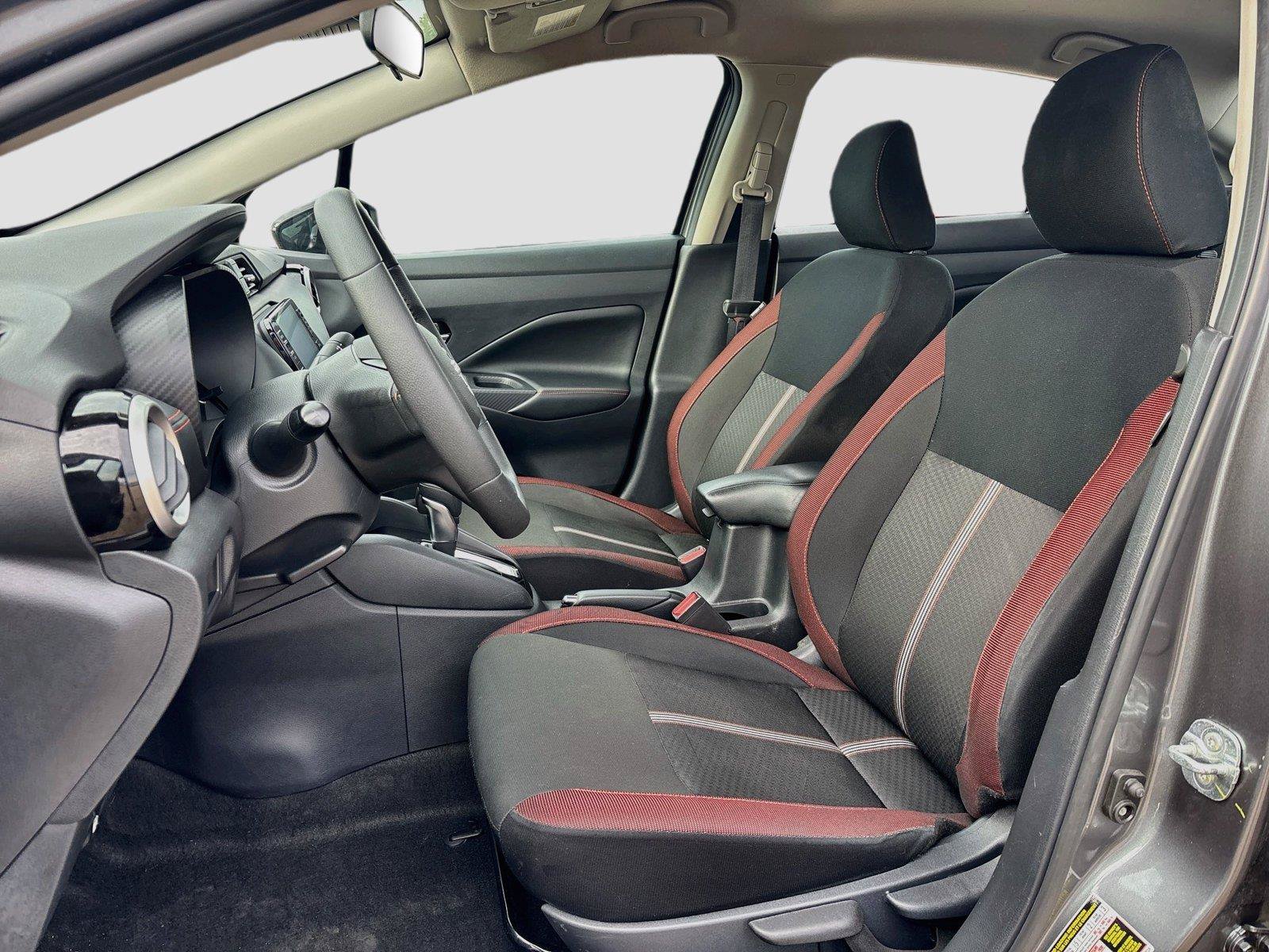 Used 2024 Nissan Versa SR FWD image 5