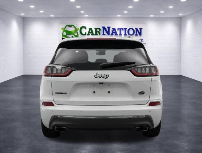 Used 2019 Jeep Cherokee Overland w/ Technology Group AWD/4WD image 4
