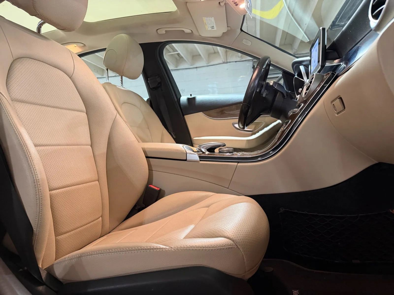 Used 2015 Mercedes-Benz C 300 4MATIC Sedan image 10