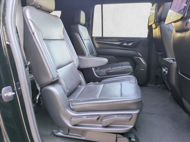 Used 2021 GMC Yukon XL Denali w/ Denali Premium Package image 24