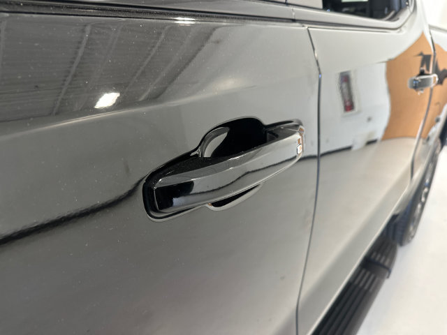 Certified 2019 GMC Sierra 1500 AT4 w/ AT4 Premium Package AWD/4WD image 11