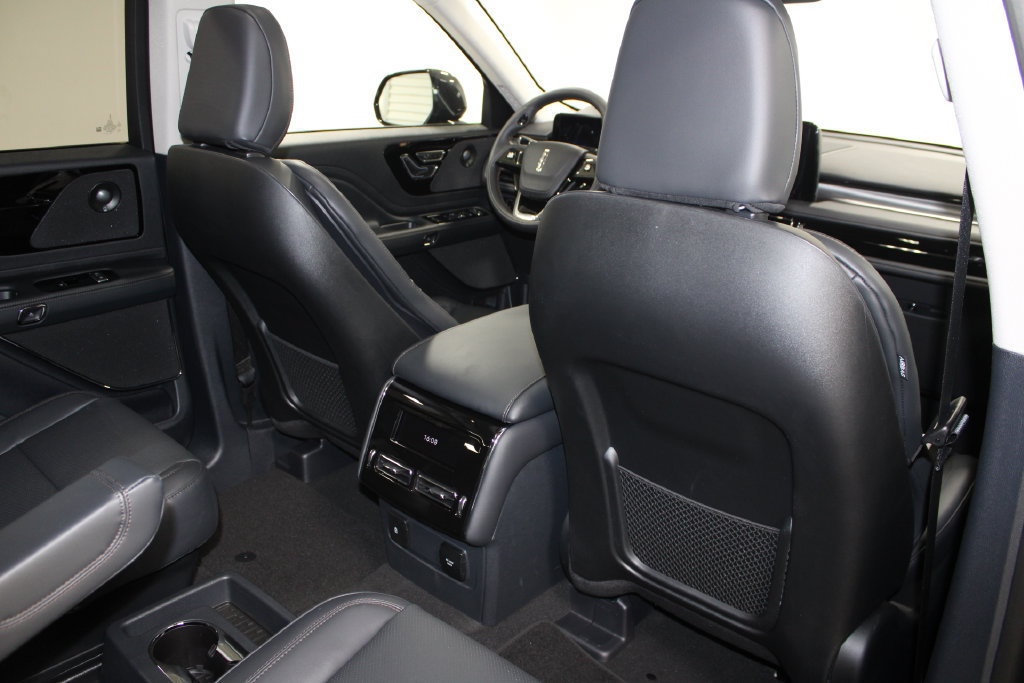 New 2026 Lincoln Aviator 2WD image 35