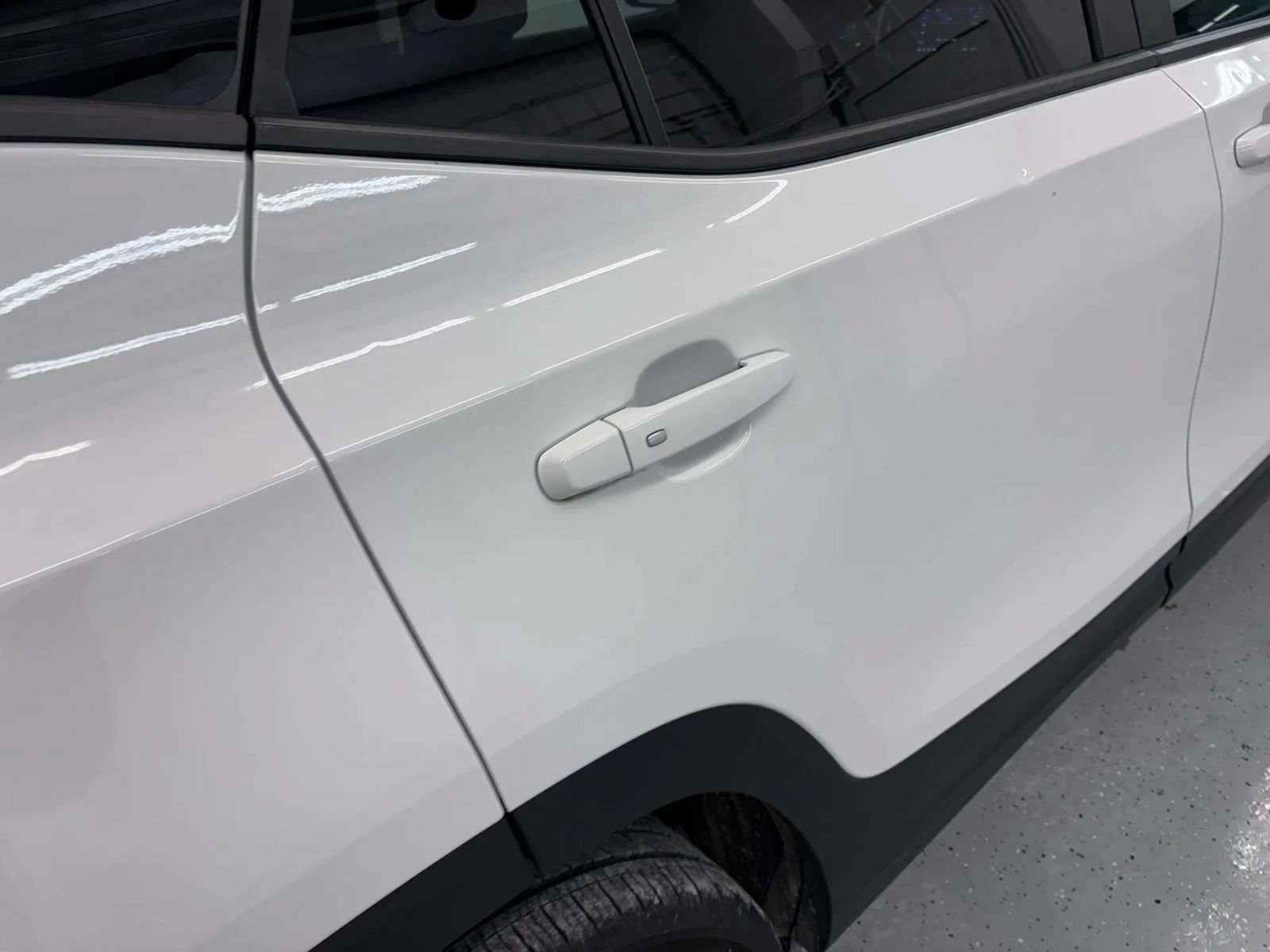 Used 2024 GMC Terrain SLE w/ Elevation Edition FWD image 23