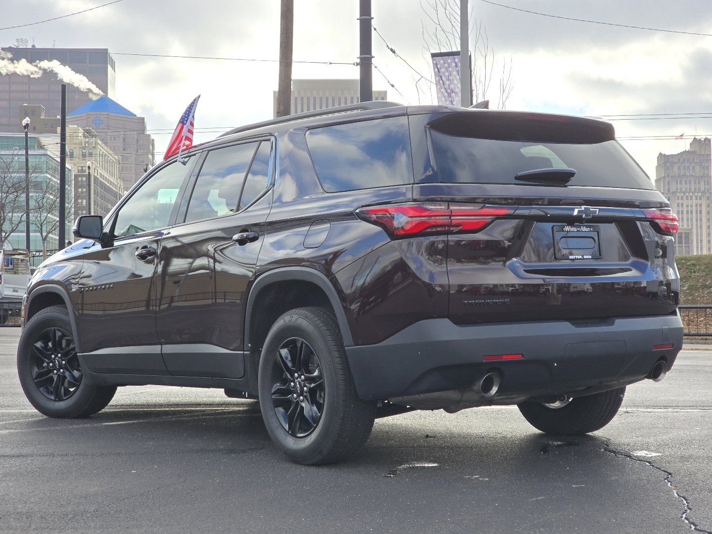 Used 2023 Chevrolet Traverse LT image 23