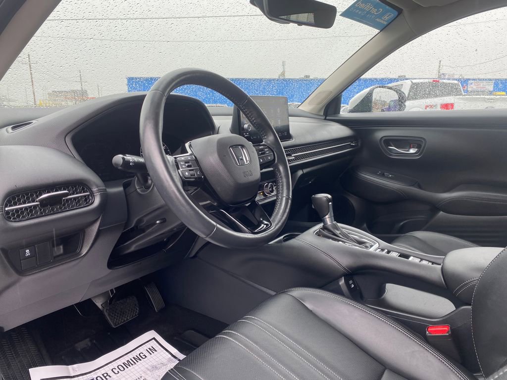 Used 2024 Honda HR-V EX-L image 9