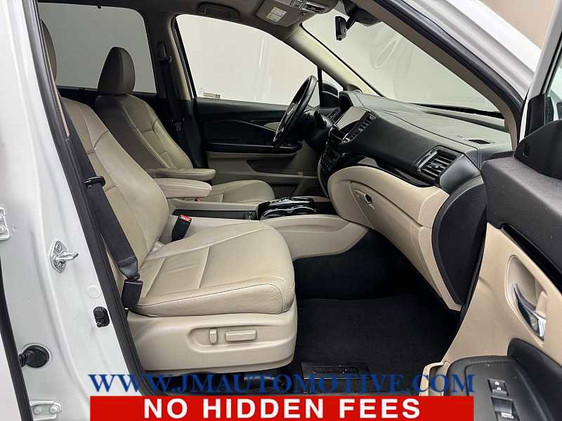 Used 2022 Honda Pilot Touring image 23