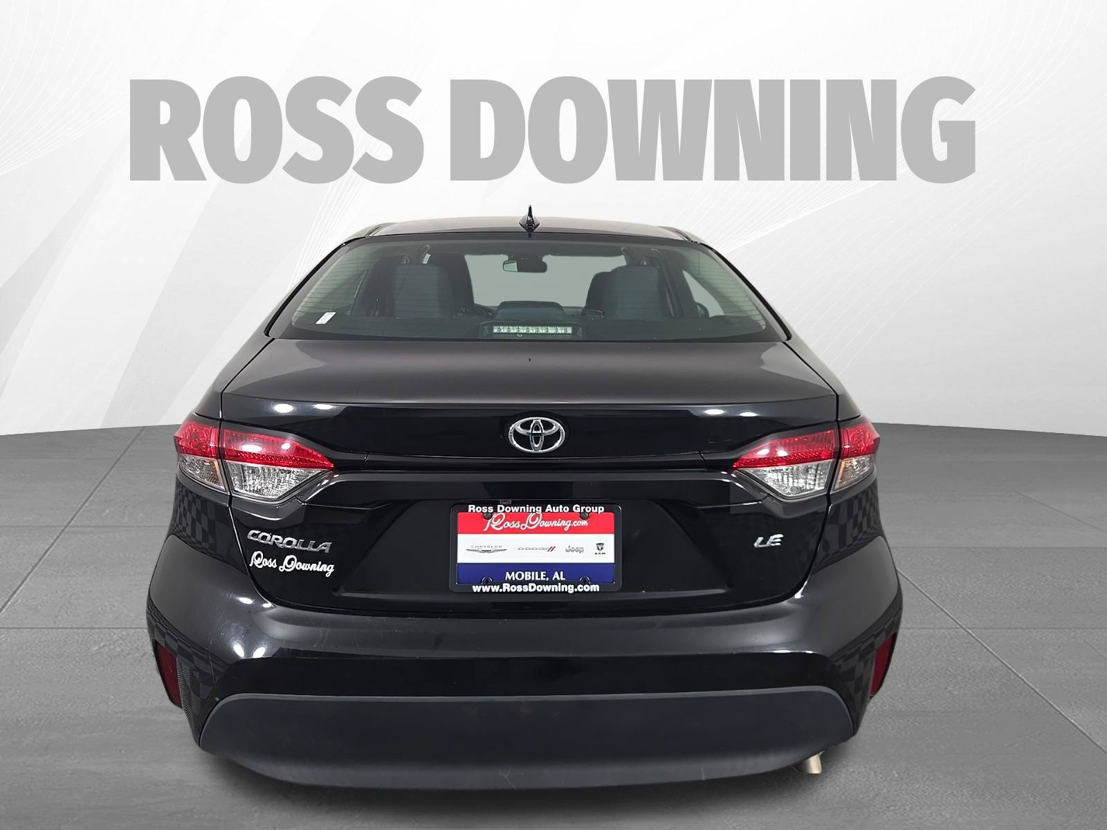 Used 2023 Toyota Corolla LE FWD image 5