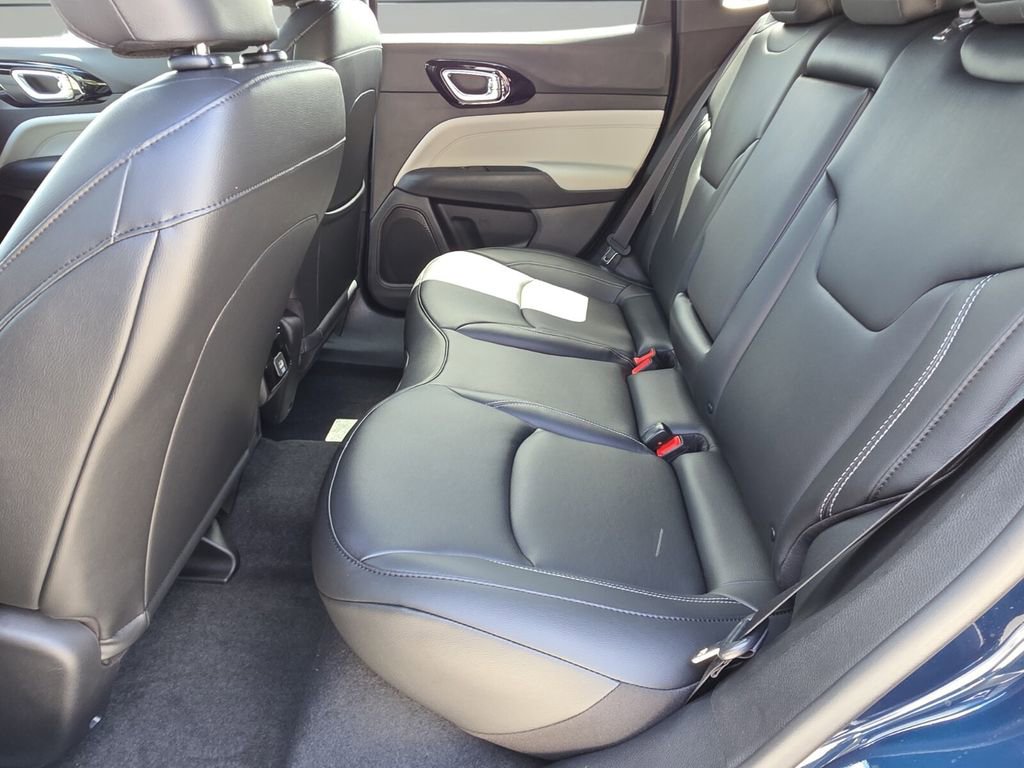 New 2026 Jeep Compass Limited image 8