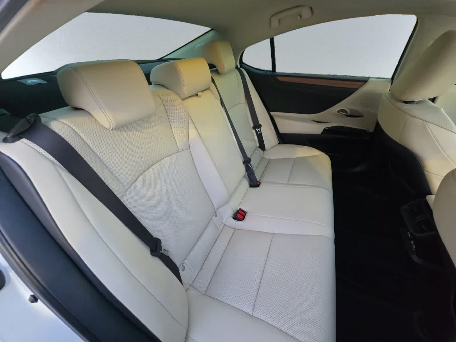 Used 2025 Lexus ES 350 w/ Premium Package FWD image 18