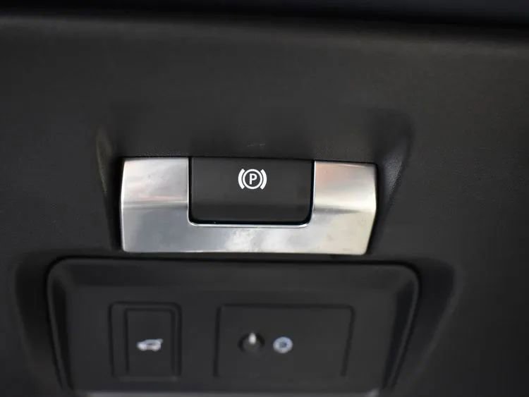 Used 2021 Land Rover Range Rover Evoque S image 22