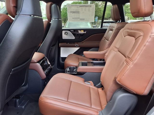 New 2026 Lincoln Aviator Reserve AWD/4WD image 8