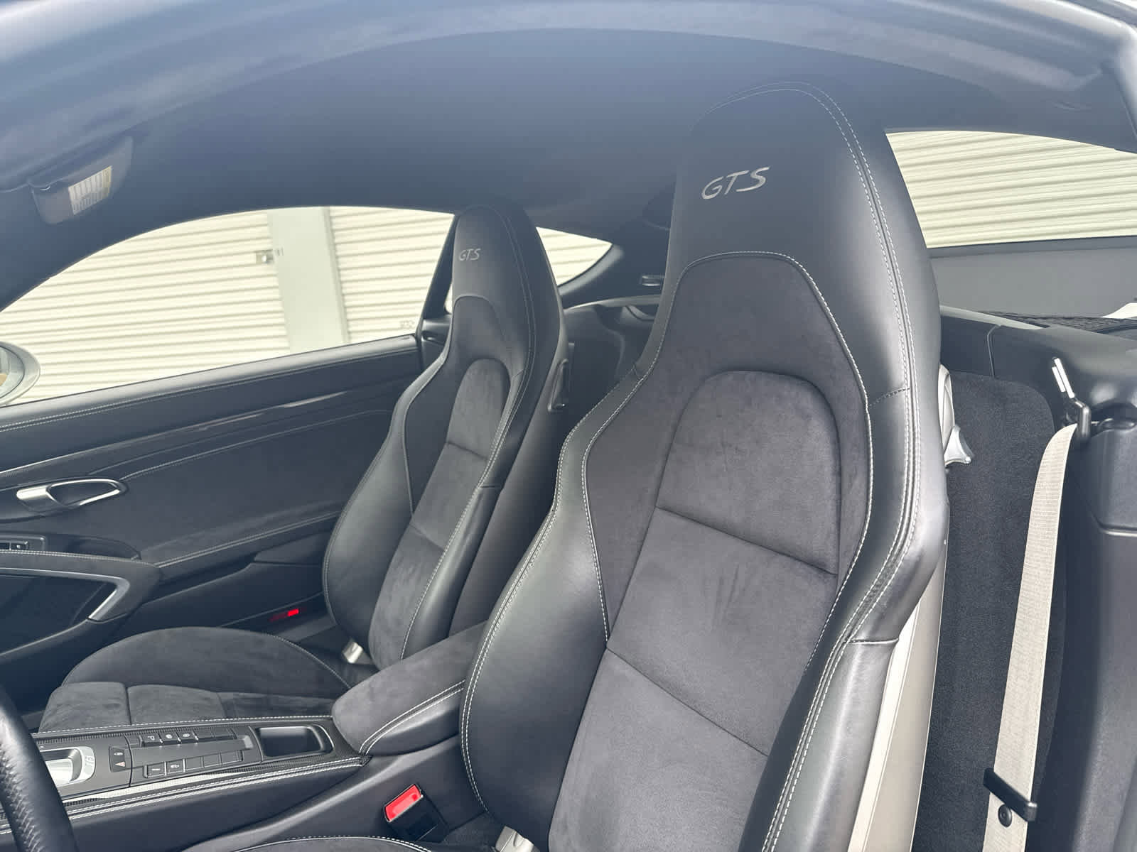 Certified 2018 Porsche 718 Cayman GTS w/ GTS Interior Package RWD image 10