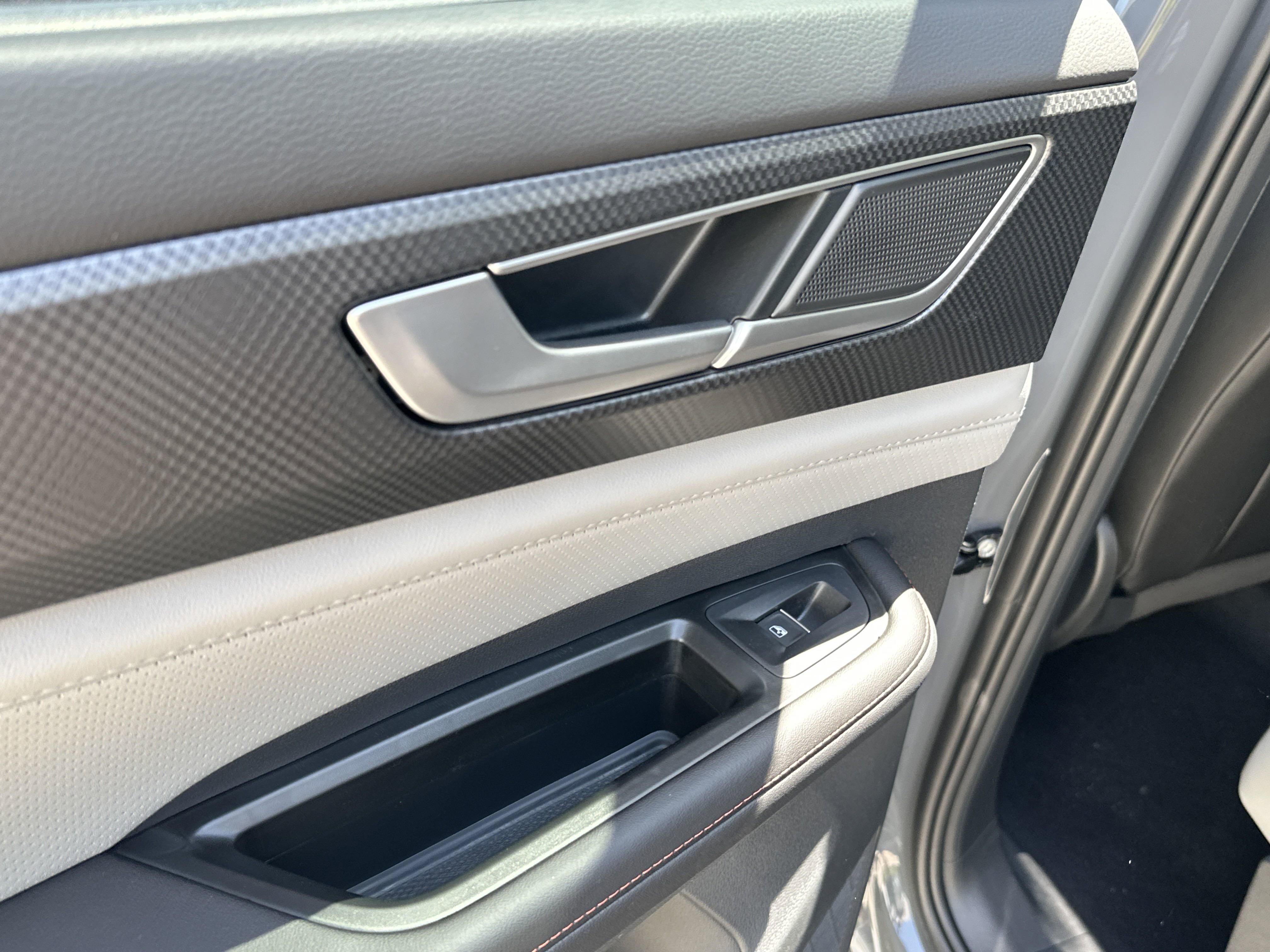 New 2026 Volkswagen Atlas SEL Premium R-Line image 12