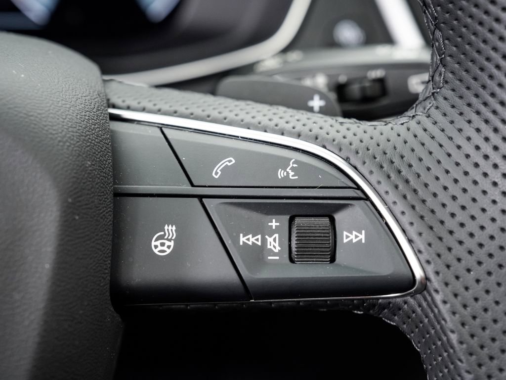 Certified 2024 Audi Q5 2.0T Premium Plus w/ Premium Plus Package AWD/4WD image 12