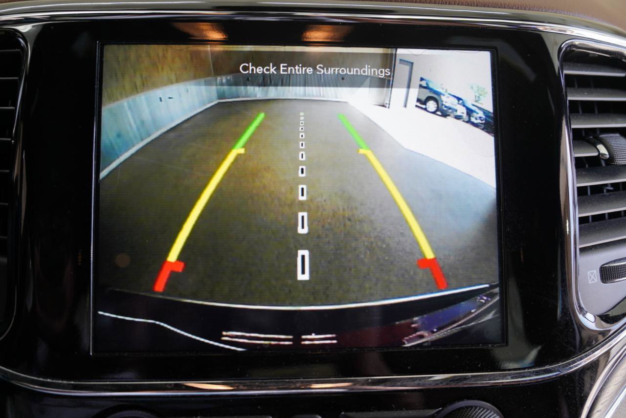 Used 2020 Jeep Grand Cherokee Summit AWD/4WD image 18