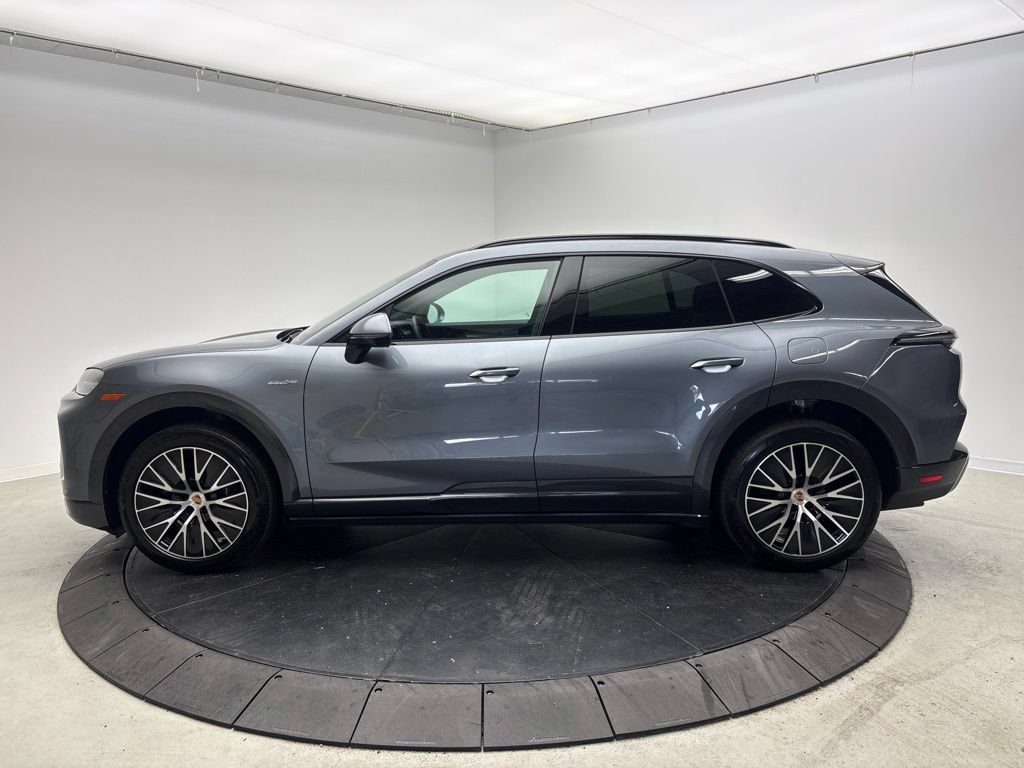 New 2026 Porsche Cayenne Electric AWD/4WD image 2