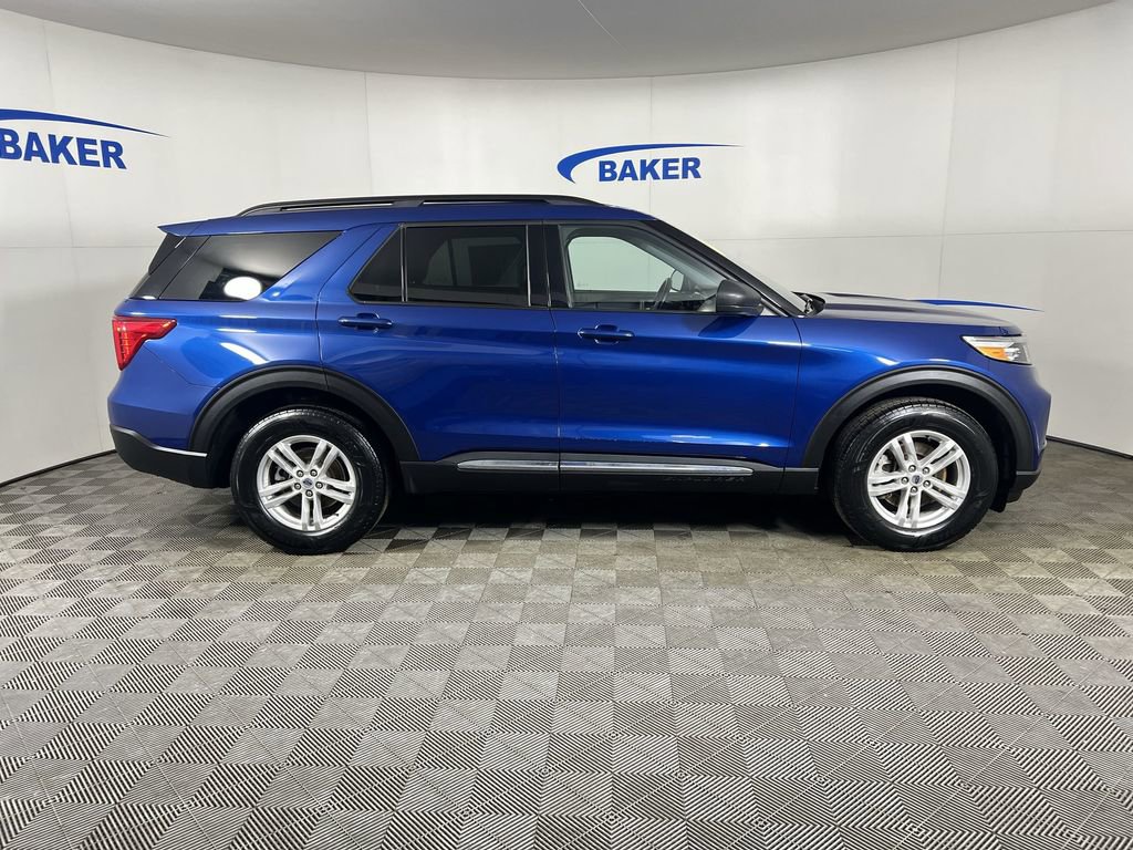 Used 2023 Ford Explorer XLT w/ Equipment Group 202A image 10