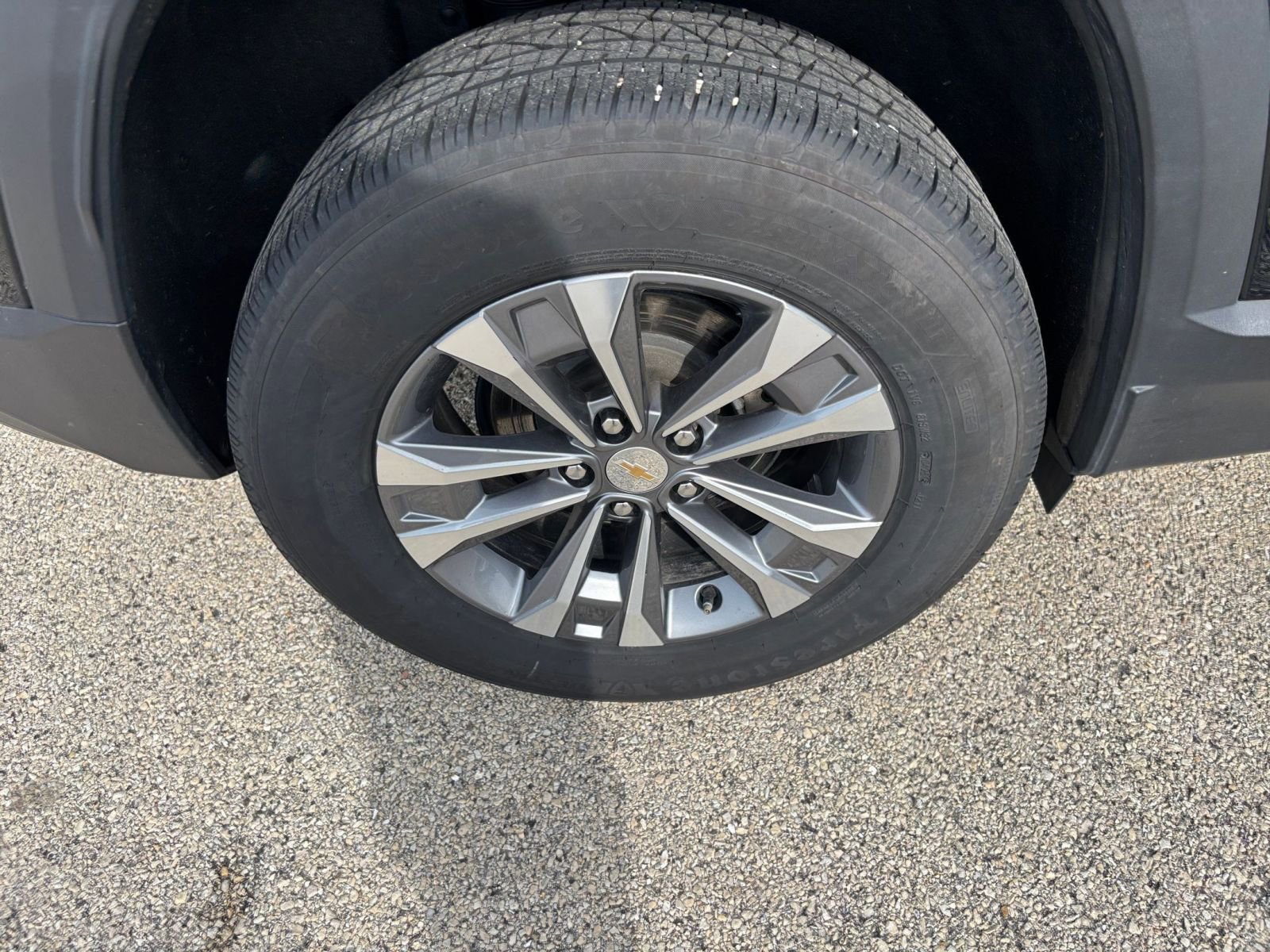 Used 2025 Chevrolet Equinox LT FWD image 31